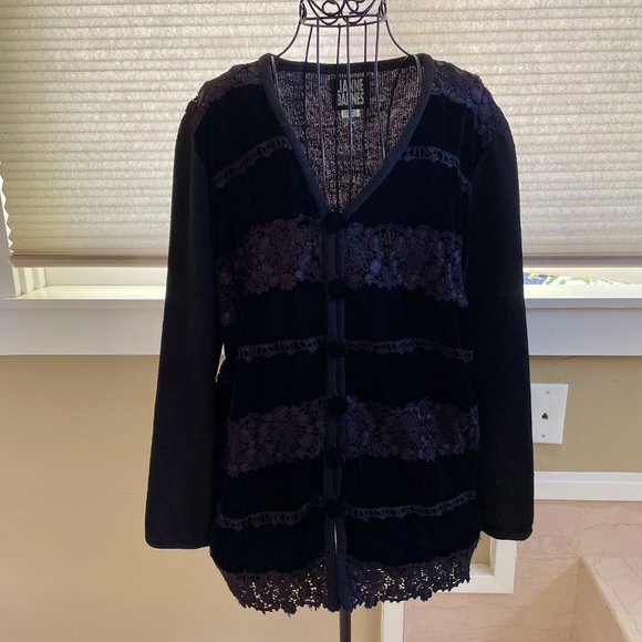 Lianne Barnes Black Velvet and Lace Long Cardigan - Picture 4 of 9